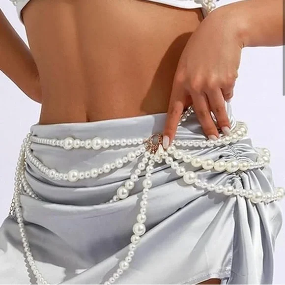 Gorgeous Body Pearls - Picture 2 of 6